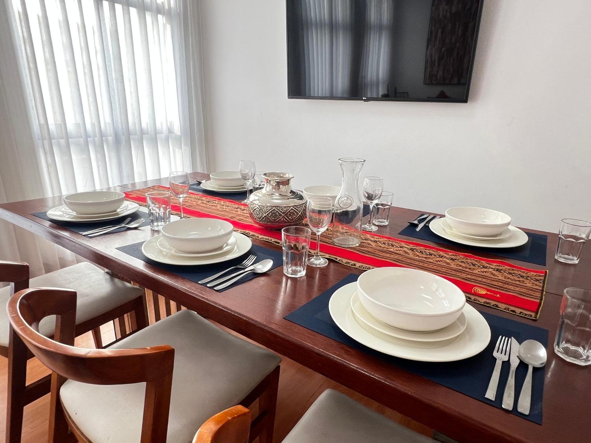 Downtown Lima Apt With May Promo Book & Save Big Exterior photo