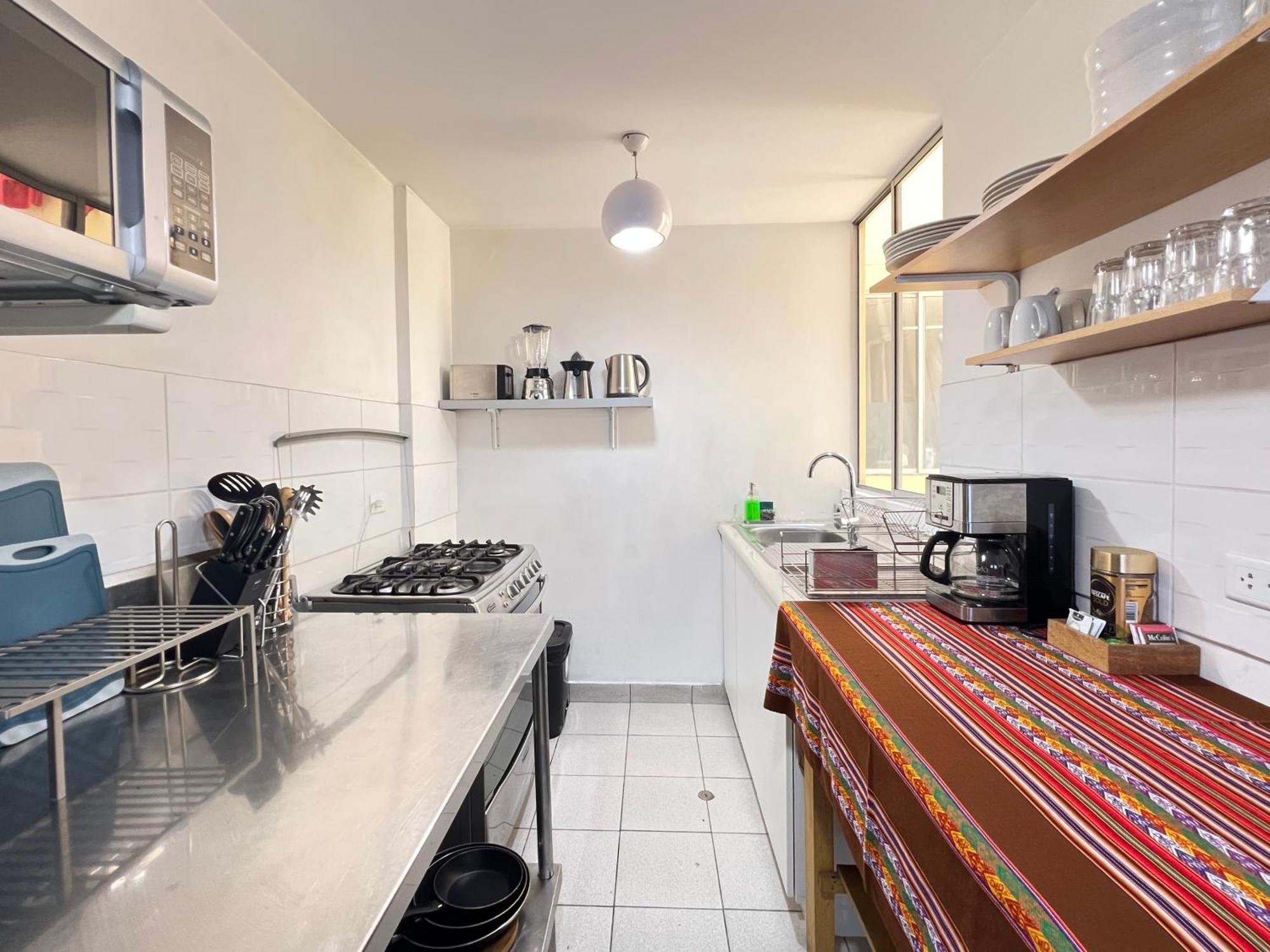 Downtown Lima Apt With May Promo Book & Save Big Exterior photo