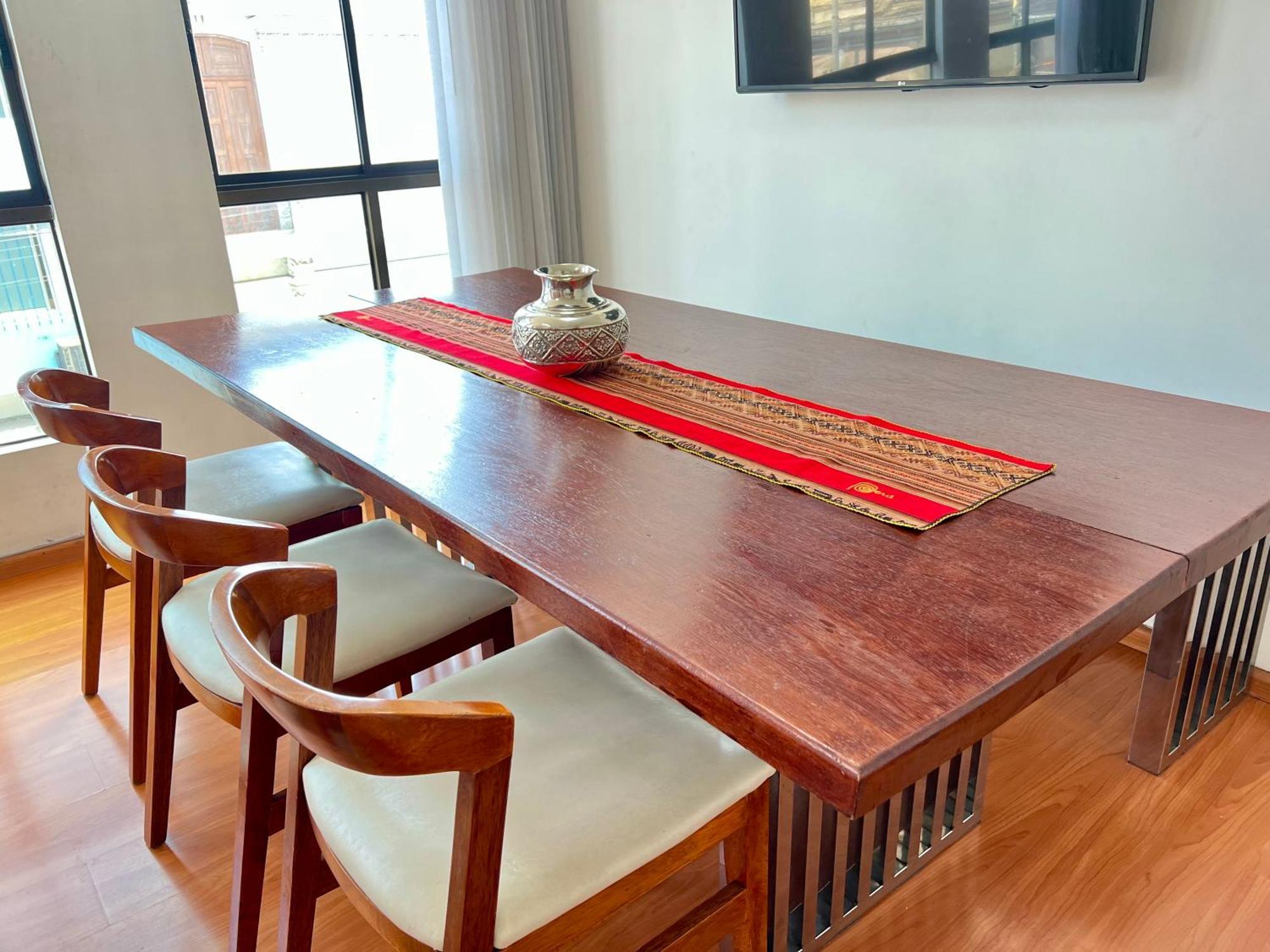 Downtown Lima Apt With May Promo Book & Save Big Exterior photo