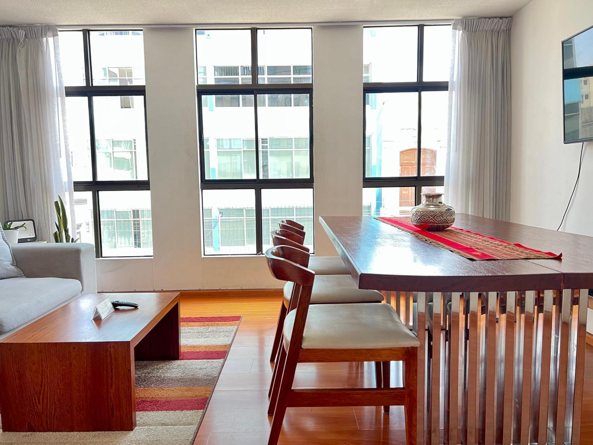 Downtown Lima Apt With May Promo Book & Save Big Exterior photo